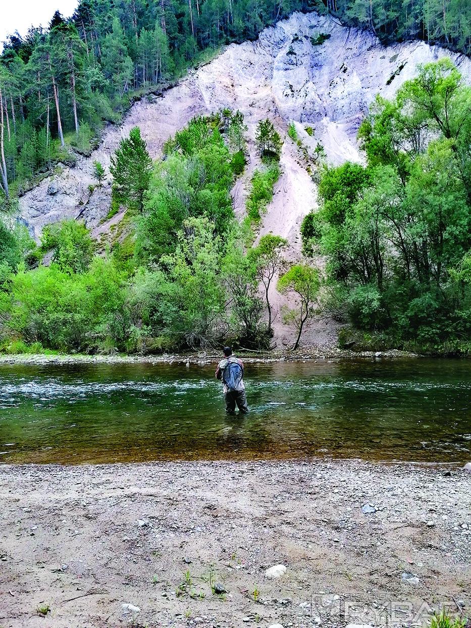 Úsek Váhu na Borovej Sihoti.